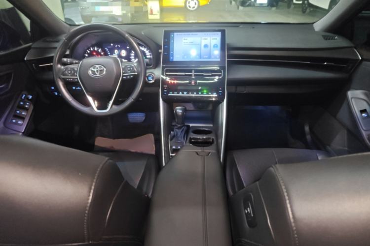 Used Toyota Avalon 2023 2.0L Luxury Edition Center Console