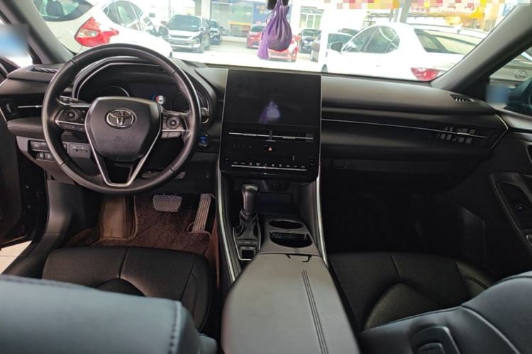 Used Toyota Avalon 2023 Dual-Engine 2.5L Luxury Edition Center Console