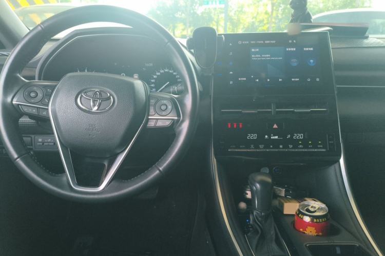 Used Toyota Avalon 2023 2.5L Luxury Edition Center Console