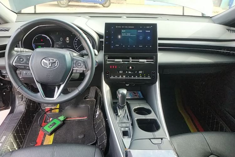 Used Toyota Avalon 2023 Dual-Engine 2.5L Luxury Edition Center Console