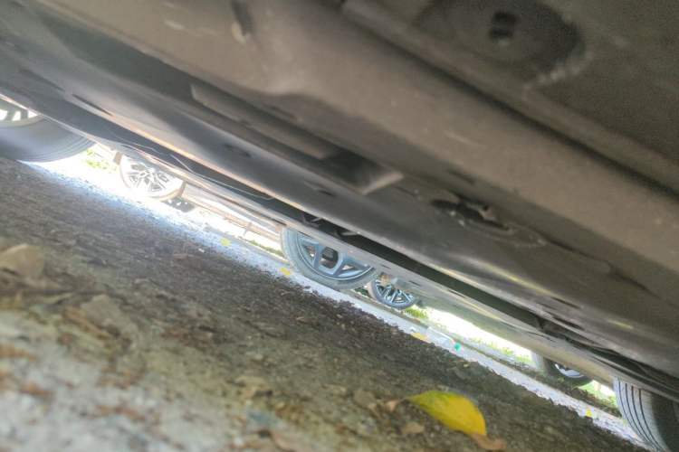 Used Toyota Avalon 2023 2.5L Touring Premium Edition Chassis Front Left