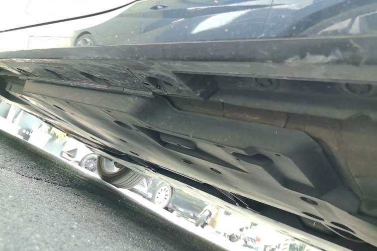 Used Toyota Avalon 2023 2.0L XLE Deluxe Edition Chassis Front Right