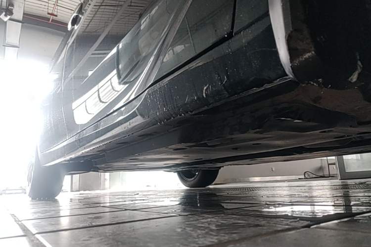Used Toyota Avalon 2023 Dual-Engine 2.5L Luxury Edition Chassis Front Right