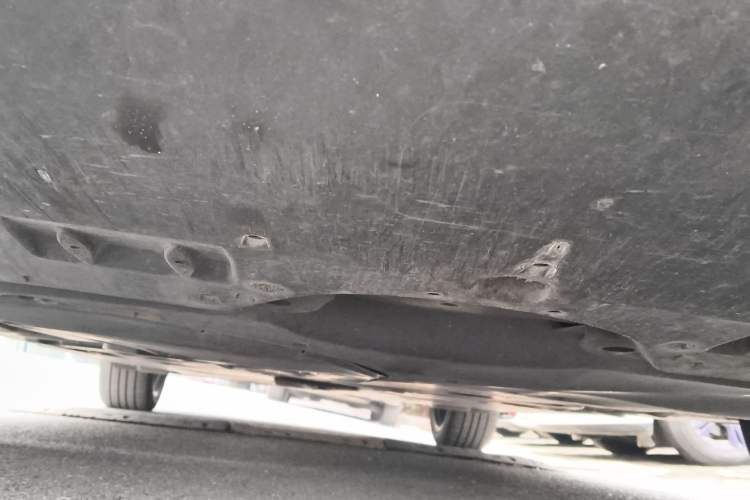 Used Toyota Avalon 2023 Dual-Motor 2.5L XLE Prestige Edition Chassis Front