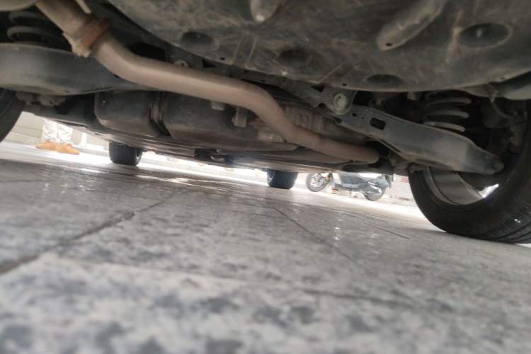 Used Toyota Avalon 2023 Dual-Motor 2.5L XLE Prestige Edition Chassis Front