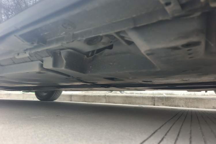 Used Toyota Avalon 2023 2.0L Luxury Edition Chassis Rear Left