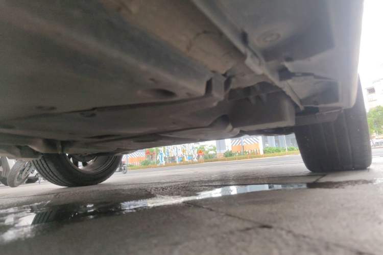 Used Toyota Avalon 2023 Dual-Motor 2.5L XLE Prestige Edition Chassis Rear Left