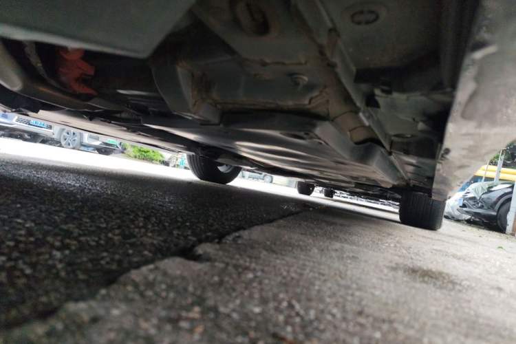 Used Toyota Avalon 2023 Dual-Engine 2.5L Luxury Edition Chassis Rear Right