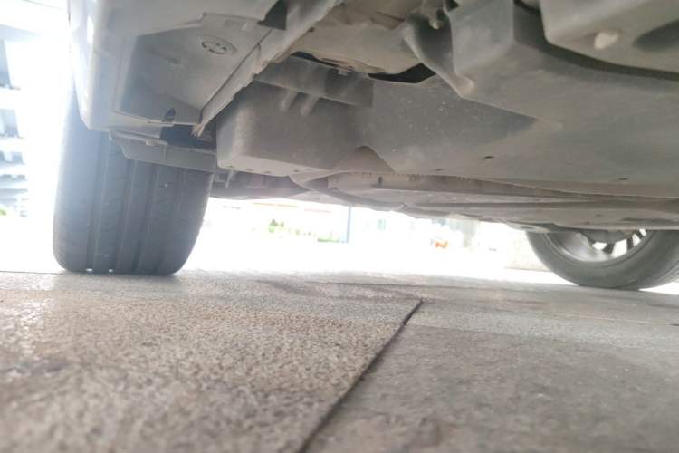 Used Toyota Avalon 2023 Dual-Motor 2.5L XLE Prestige Edition Chassis Rear Right