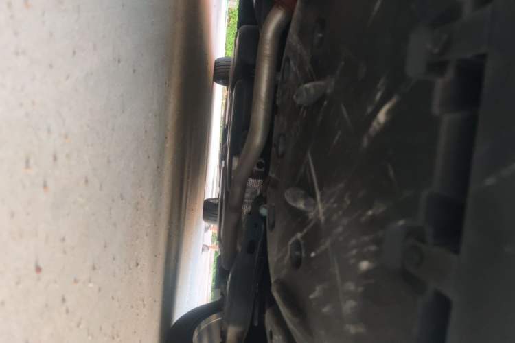 Used Toyota Avalon 2023 Dual-Motor 2.5L XLE Prestige Edition Chassis Rear