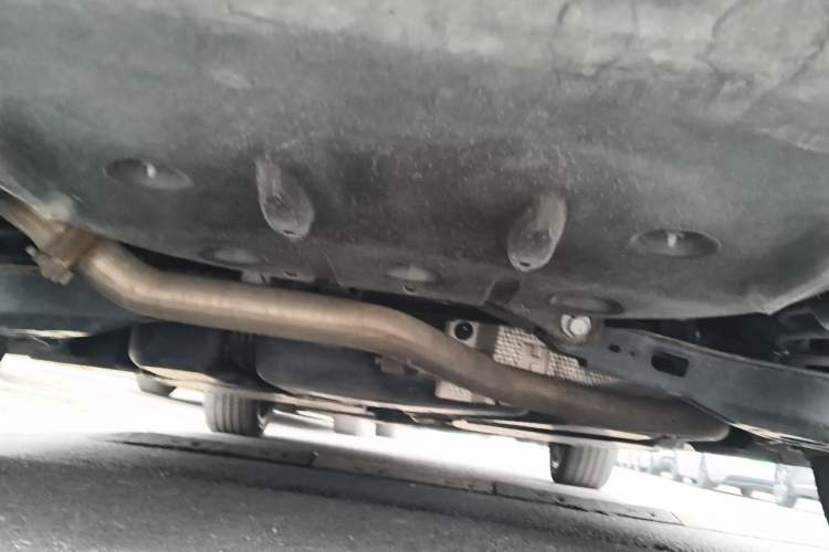Used Toyota Avalon 2023 Dual-Motor 2.5L XLE Prestige Edition Chassis Rear