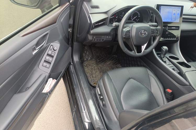 Used Toyota Avalon 2023 2.5L Luxury Edition Driver Seat