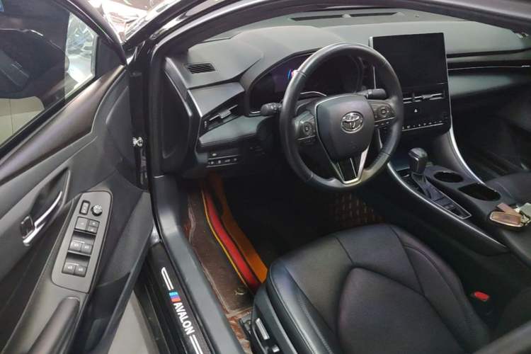 Used Toyota Avalon 2023 2.0L Luxury Edition Driver Seat