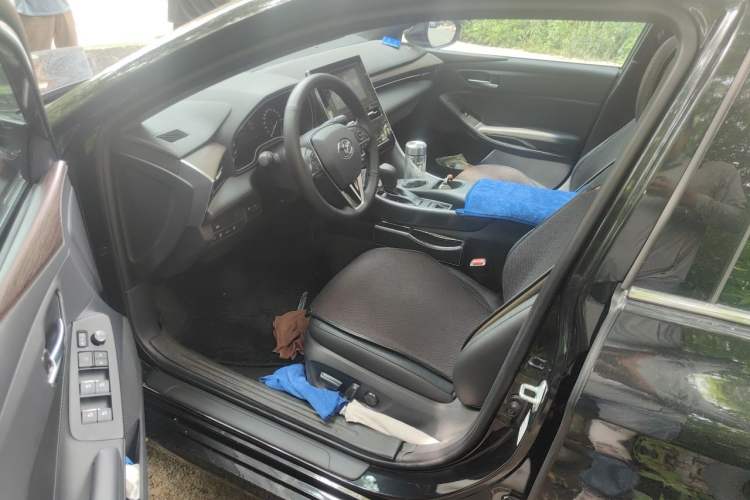 Used Toyota Avalon 2023 2.0L Premium Edition Driver Seat
