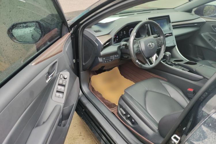 Used Toyota Avalon 2023 2.0L Premium Edition Driver Seat