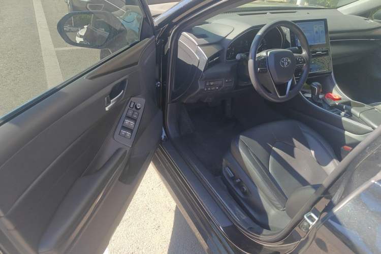 Used Toyota Avalon 2023 2.5L Luxury Edition Driver Seat