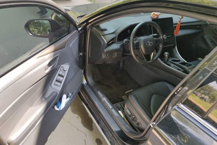 Used Toyota Avalon 2023 2.0L Luxury Edition Driver Seat
