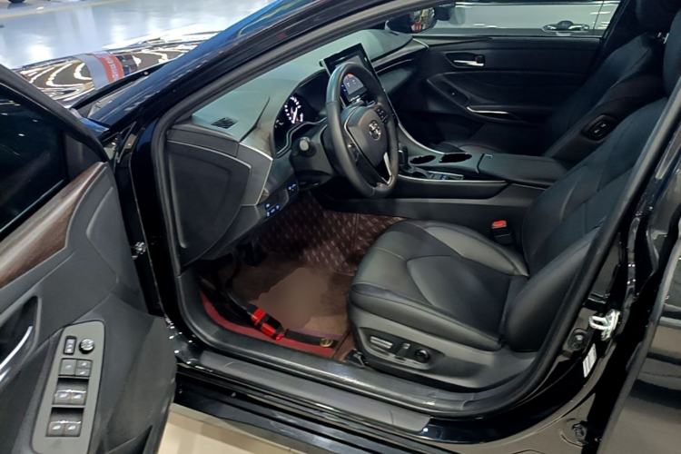 Used Toyota Avalon 2023 2.0L Premium Edition Driver Seat