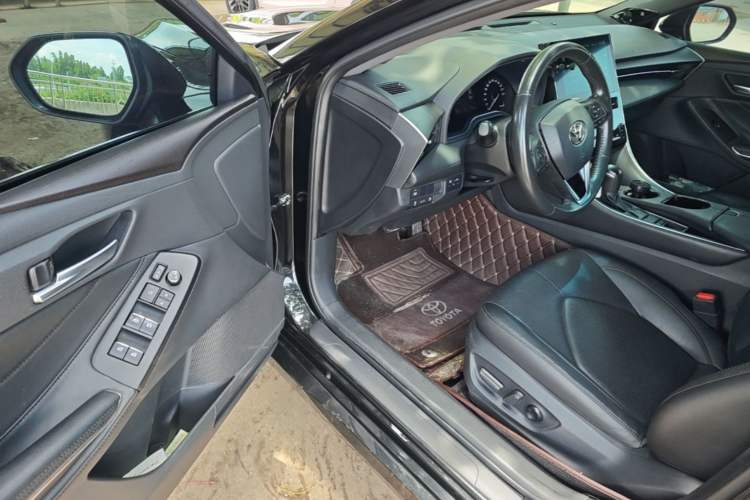 Used Toyota Avalon 2023 2.0L Luxury Edition Driver Seat