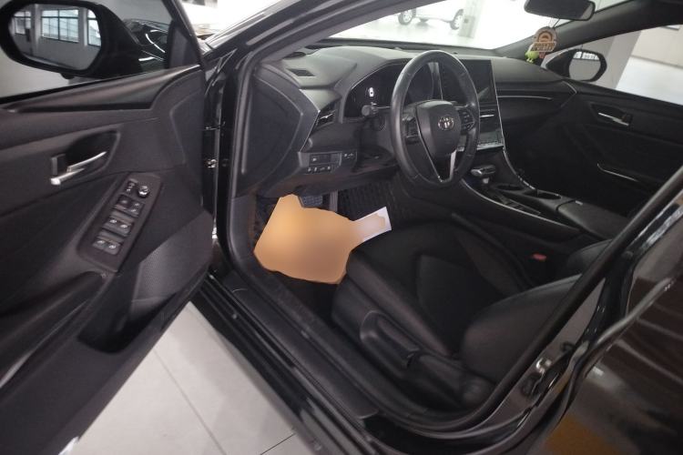 Used Toyota Avalon 2023 Dual-Motor 2.5L Progressive Edition Driver Seat