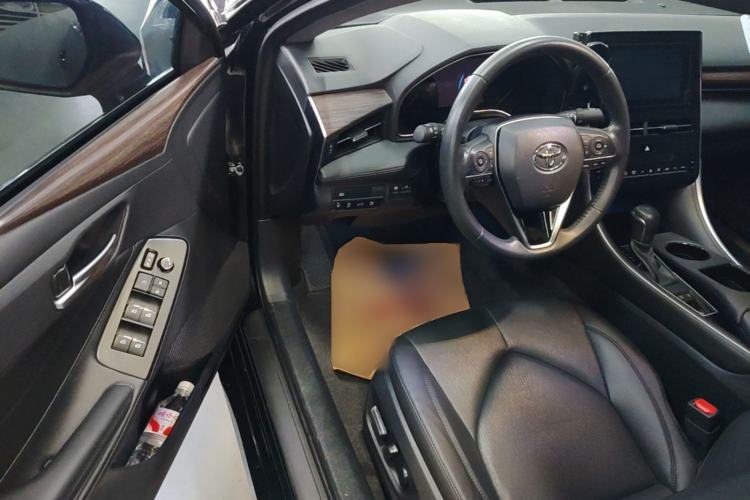 Used Toyota Avalon 2023 2.0L Premium Edition Driver Seat
