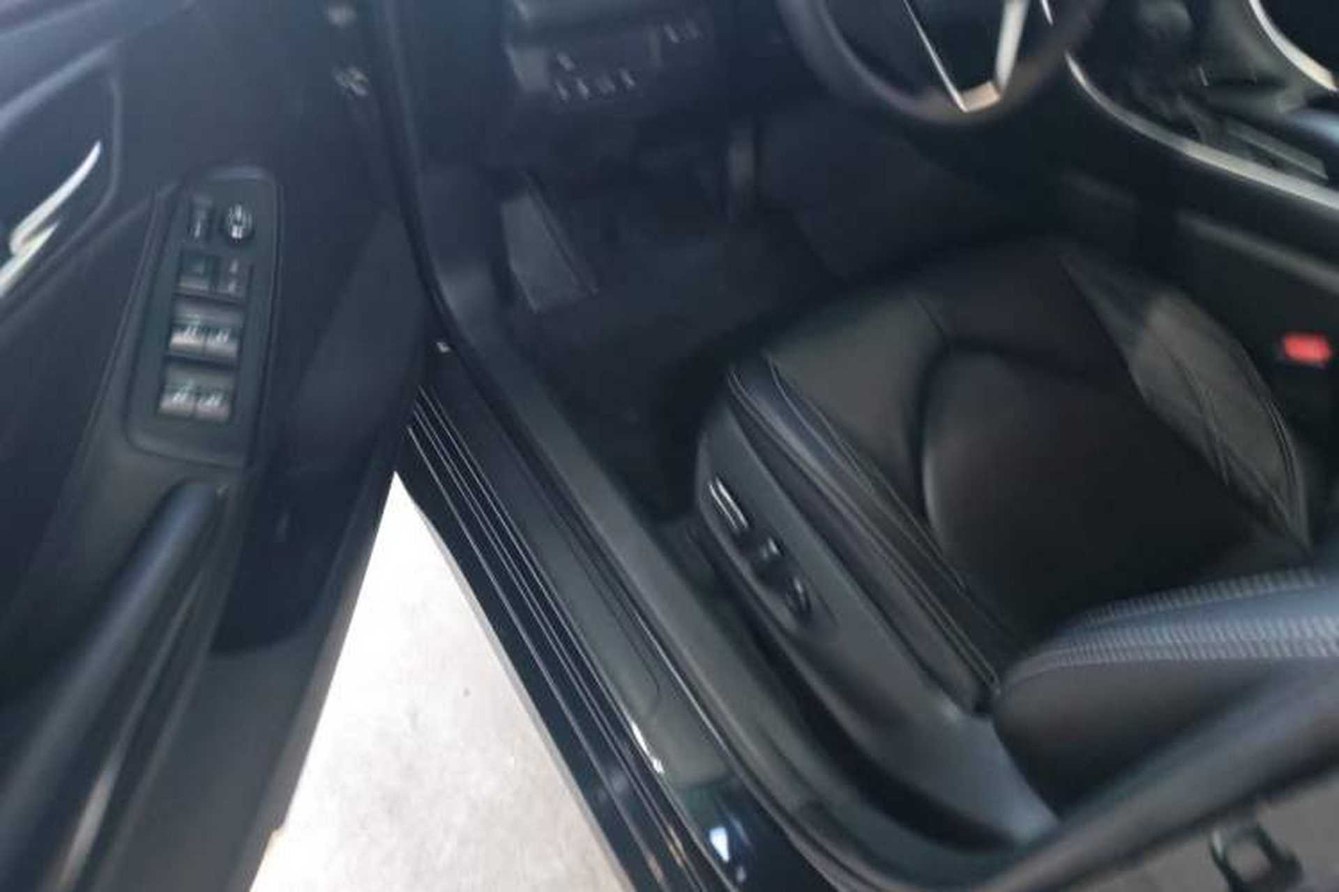 Used Toyota Avalon 2023 2.0L Luxury Edition Driver Seat