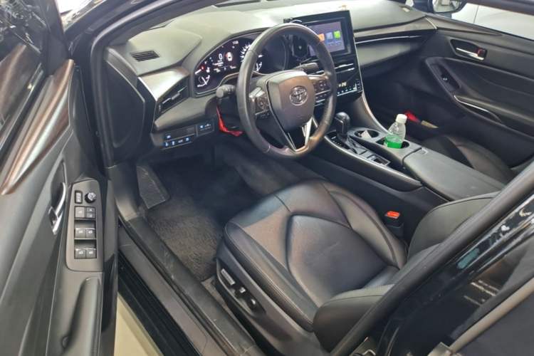 Used Toyota Avalon 2023 2.0L Luxury Edition Driver Seat
