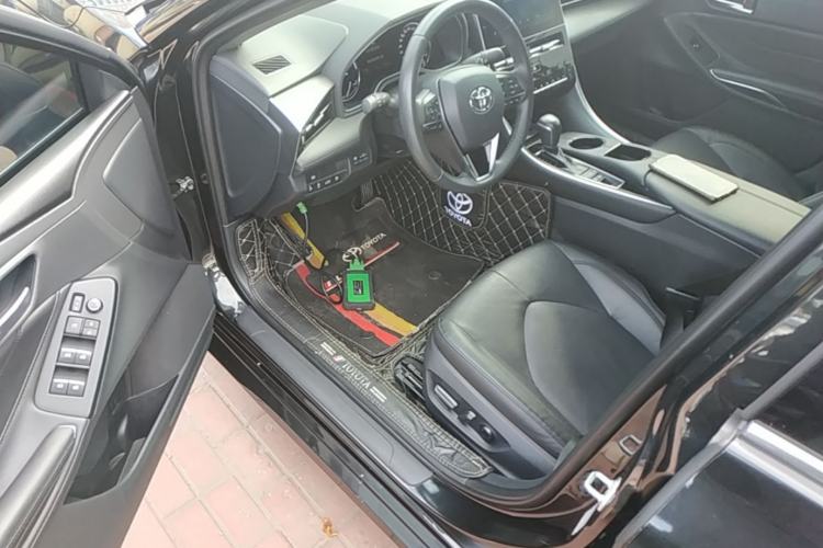 Used Toyota Avalon 2023 Dual-Engine 2.5L Luxury Edition Driver Seat