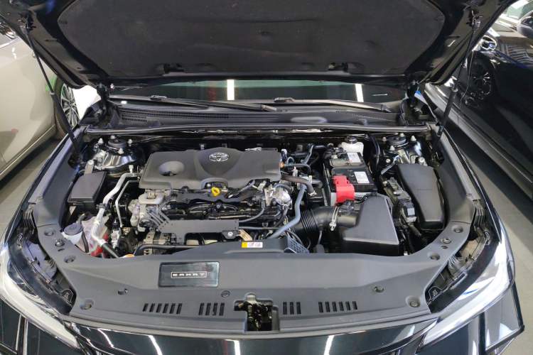 Used Toyota Avalon 2023 2.5L Touring Premium Edition Engine Bay