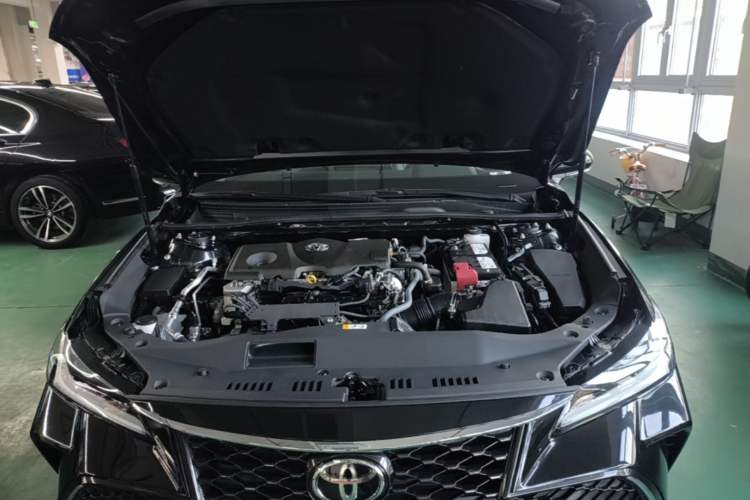 Used Toyota Avalon 2023 2.5L Luxury Edition Engine Bay