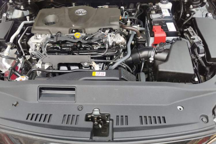 Used Toyota Avalon 2023 2.5L Touring Premium Edition Engine Bay