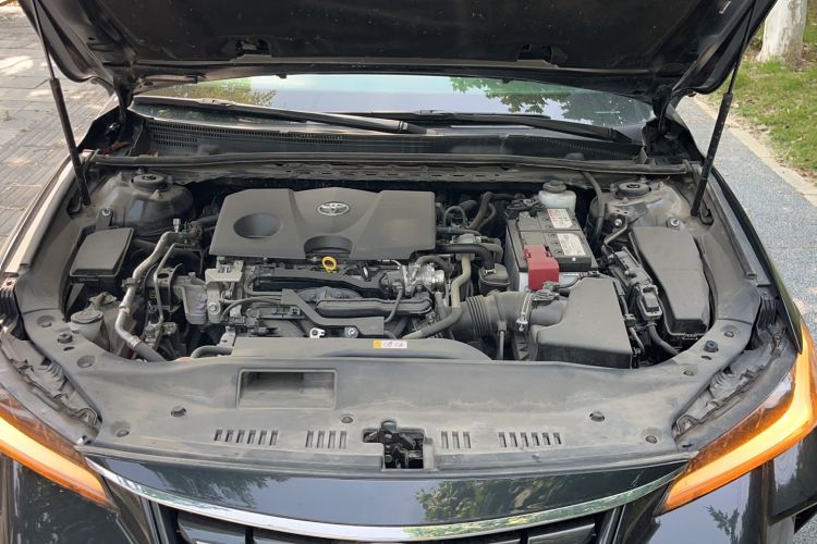 Used Toyota Avalon 2023 2.0L Progressive Edition Engine Bay