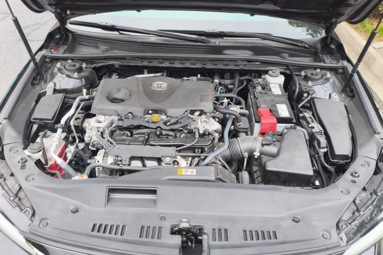 Used Toyota Avalon 2023 2.5L Luxury Edition Engine Bay