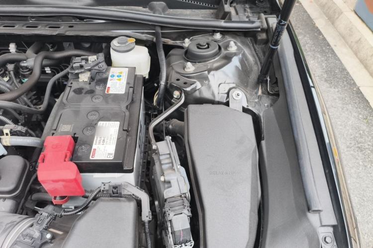 Used Toyota Avalon 2023 2.5L Luxury Edition Engine Bay Left