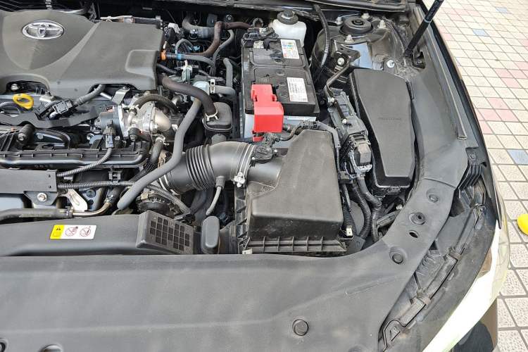 Used Toyota Avalon 2023 2.5L Luxury Edition Engine Bay Left