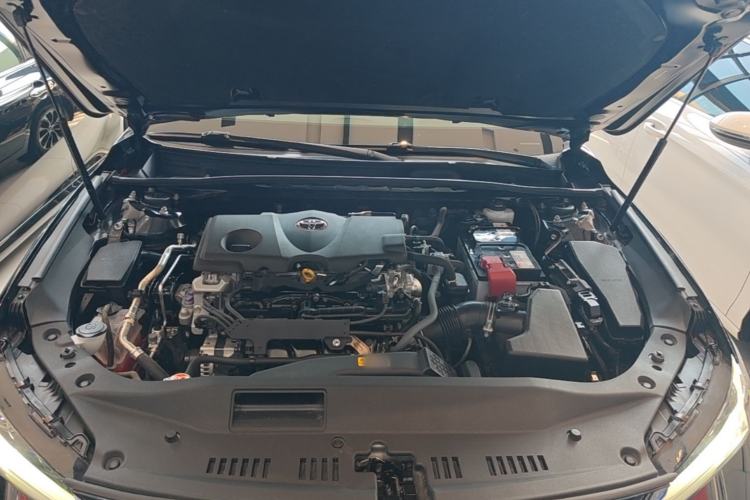 Used Toyota Avalon 2023 2.5L Luxury Edition Engine Bay