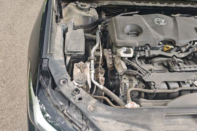 Used Toyota Avalon 2023 2.5L Touring Premium Edition Engine Bay Right