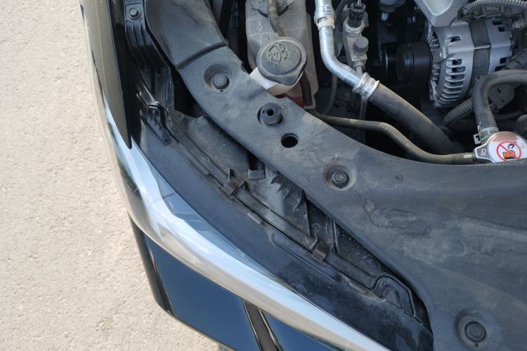 Used Toyota Avalon 2023 2.5L Luxury Edition Engine Bay Right