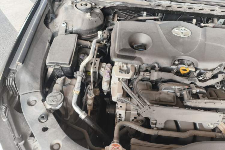 Used Toyota Avalon 2023 2.5L Luxury Edition Engine Bay Right
