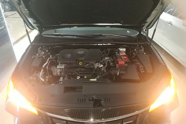 Used Toyota Avalon 2023 2.0L Luxury Edition Engine Bay