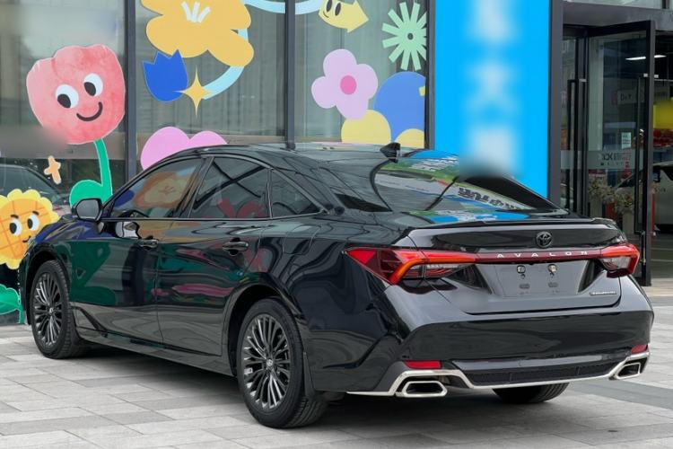 Used Toyota Avalon 2023 2.5L Touring Premium Edition Exterior 2