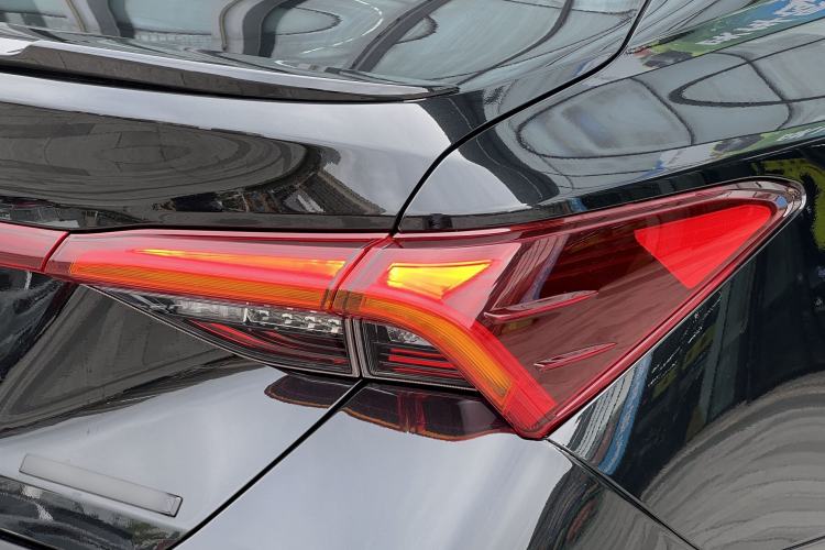 Used Toyota Avalon 2023 2.5L Touring Premium Edition Exterior 2