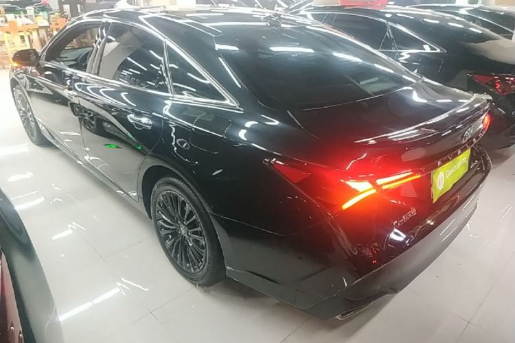 Used Toyota Avalon 2023 2.0L XLE Deluxe Edition Exterior 2