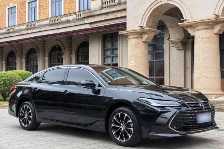 Used Toyota Avalon 2023 2.0L Premium Edition Exterior 2