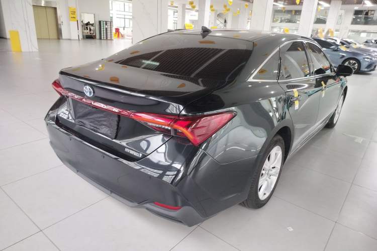 Used Toyota Avalon 2023 Dual-Motor 2.5L Progressive Edition Exterior 3