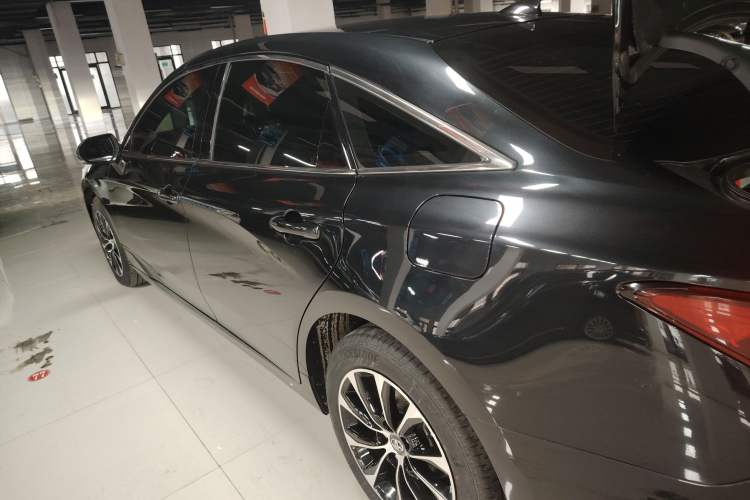 Used Toyota Avalon 2023 2.0L Progressive Edition Exterior 3