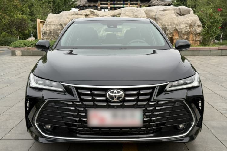 Used Toyota Avalon 2023 2.0L XLE Deluxe Edition Exterior 3