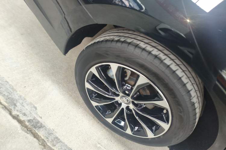 Used Toyota Avalon 2023 2.0L Luxury Edition Exterior 5