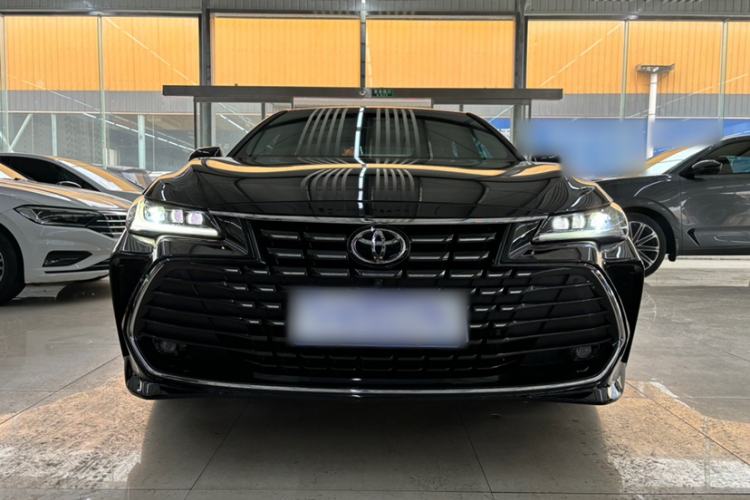 Used Toyota Avalon 2023 2.0L XLE Deluxe Edition Exterior 5