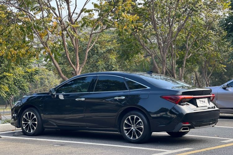 Used Toyota Avalon 2023 2.0L Luxury Edition Exterior 5